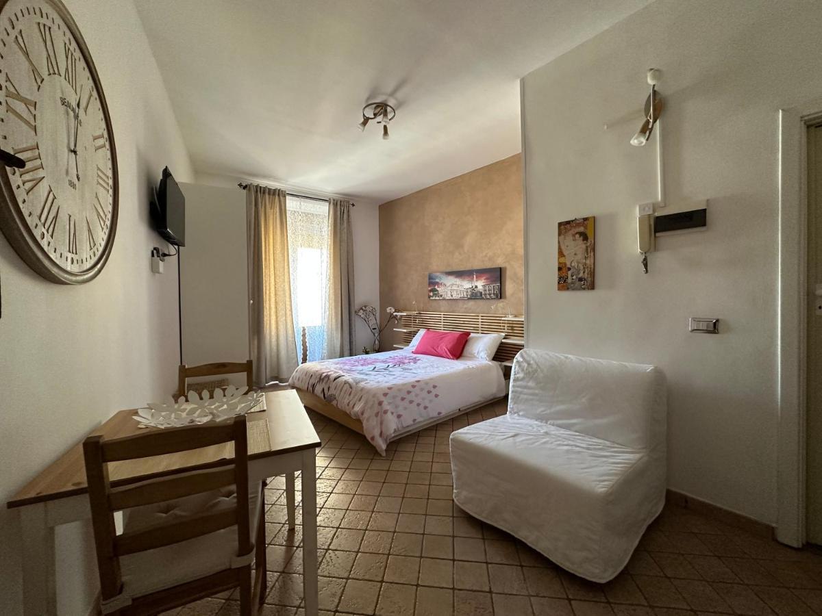 The Civita Apt Town Center Catania Bagian luar foto